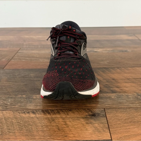 Brooks Men’s Transcend 6 Running Shoes in Black/Ebony/Red main image 8